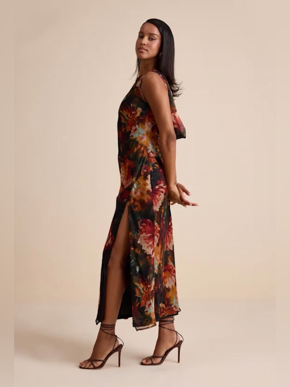 Yaneli Black Multi Floral Boat Neck Cowl Back
Maxi Dress - Picture 5 of 5
